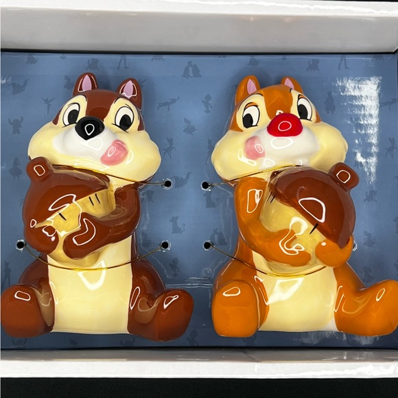 Disney Chip and Dale Salt & Pepper Christmas Decor - Picture 1 of 2